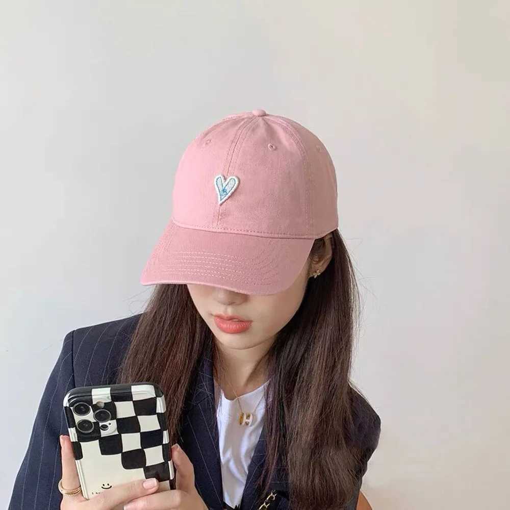 Retro Love Heart Baseball Hat Womens Heart Embroidered Wide Brim Hat Soft Top Sunshade Hat Outdoor Sports Sunshade Hat W241225