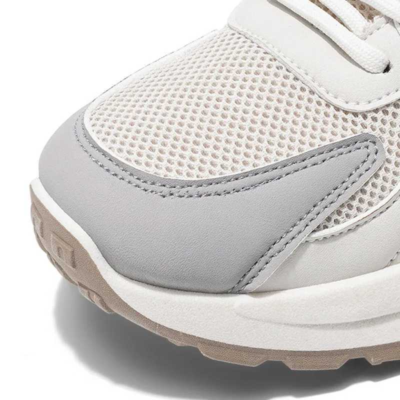 Comfortable Men Running Shoes Thick Soled Wear-resistant Summer Sneakers for Men Casual Shoes Running Male SneakersC250304