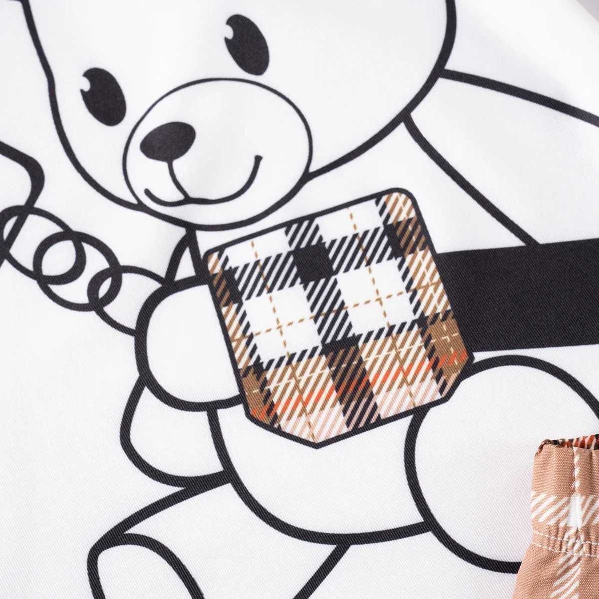 Clothing Sets 2pcs Summer Boys Suit New Simple Fashion Bear Round Neck Plaid Short Sleeve + Creative Striped Shorts Sports StyleY241225I9O8