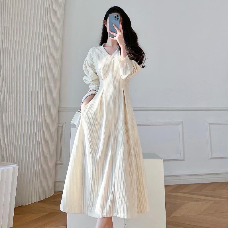 M3013 Corduroy long-sleeved dress for women, autumn and winter, with coat, inner wear, elegant and high-end winter long dress