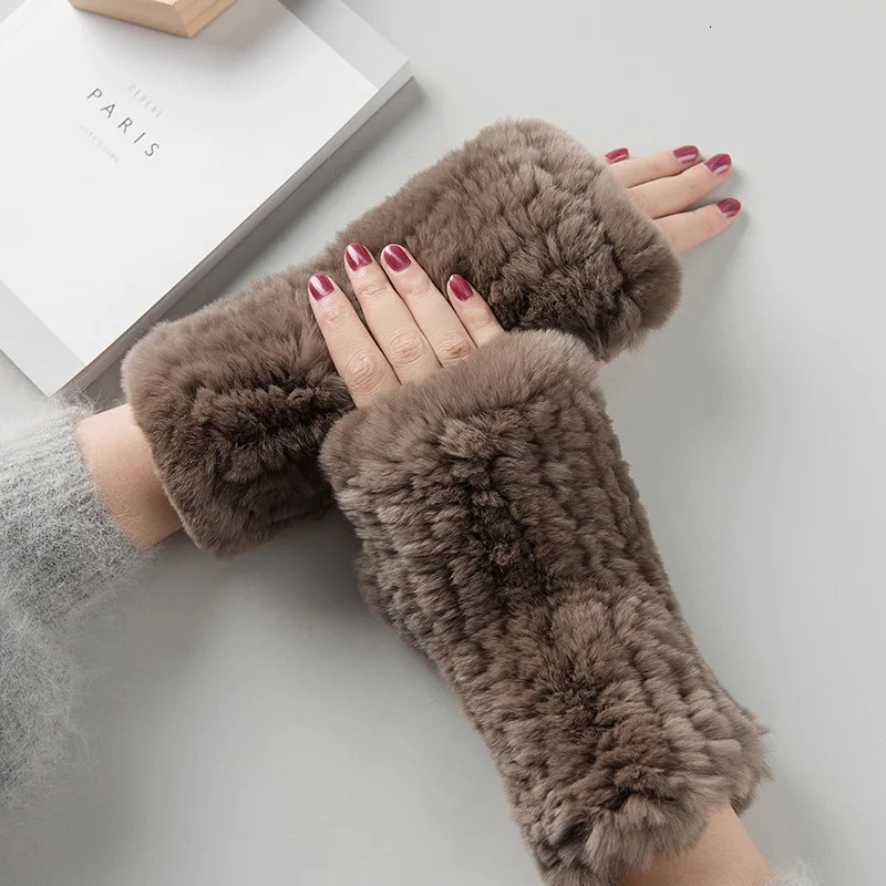 Arrival Female Natural Rabbit Fur Gloves Knitted Warm Real Rex Rabbit Fur Mittens Women Winter Outdoor Rex Rabbit Fur Gloves 241225ww