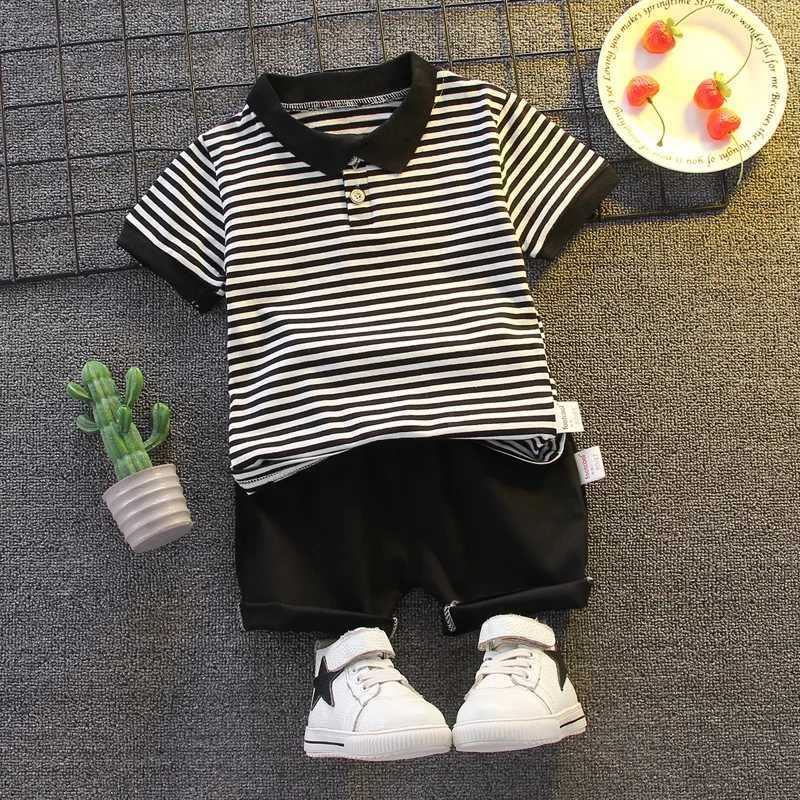 Clothing Sets 2024 Boys Summer Set Childrens Collar Stripe Solid Color Trouser Two Piece New Baby Fashion Casual Set 12M-5 Years OldY241225T514