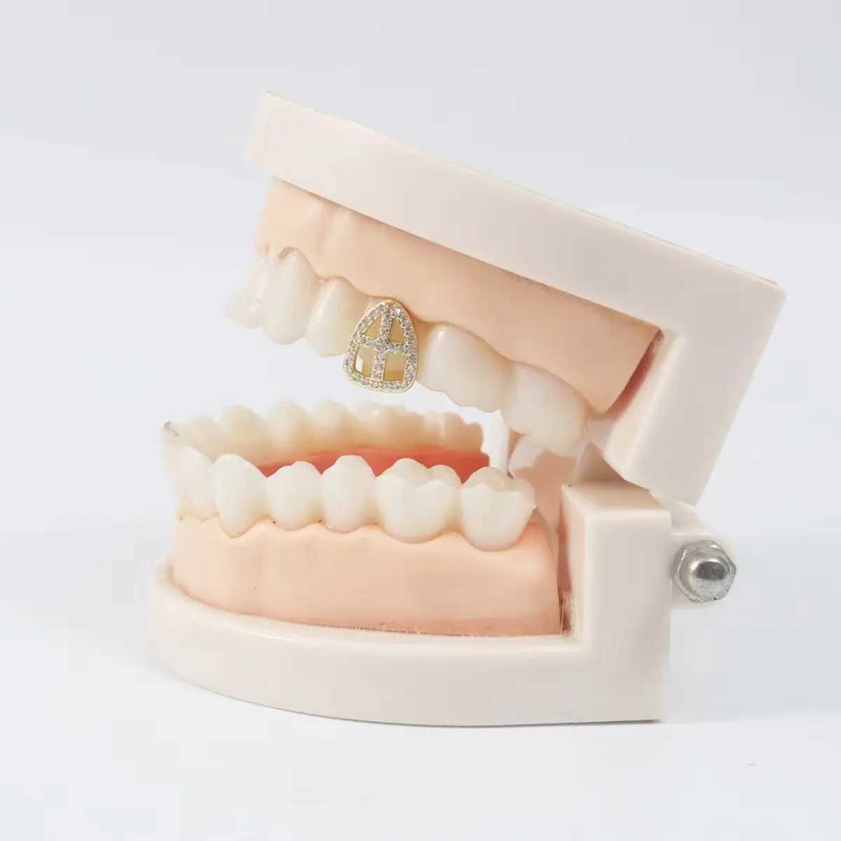Gold Silver Color Single Cross d Out Grillz Teeth Men Women Hip Hop Bling Tooth Grills Cs Fashion JewelryXJ241225