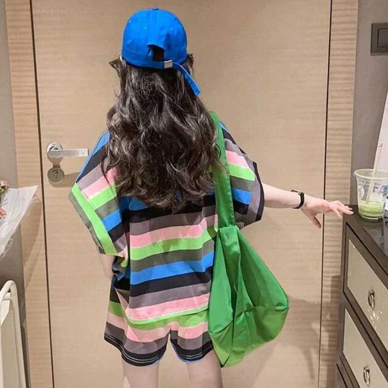 Clothing Sets Summer Children Girls Clothes Set Fashion Stripe Cute T-shirts and Shorts 2pcs Suit Teenage Top Bottom Sweet OutfitsY241225ZV8U