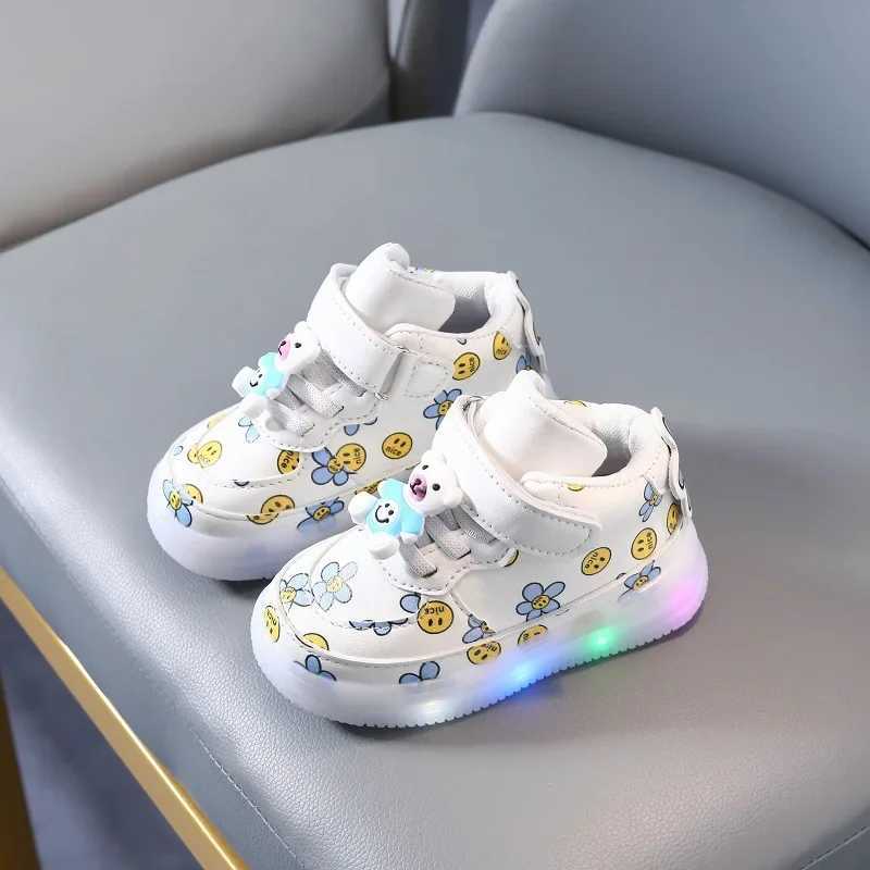 Athletic Outdoor Childrens Shining Light Sneakers Little Kids Glowing Light Sneakers Baby Toddler Luminous Shoes Childrens Light-up Board Shoes H24122