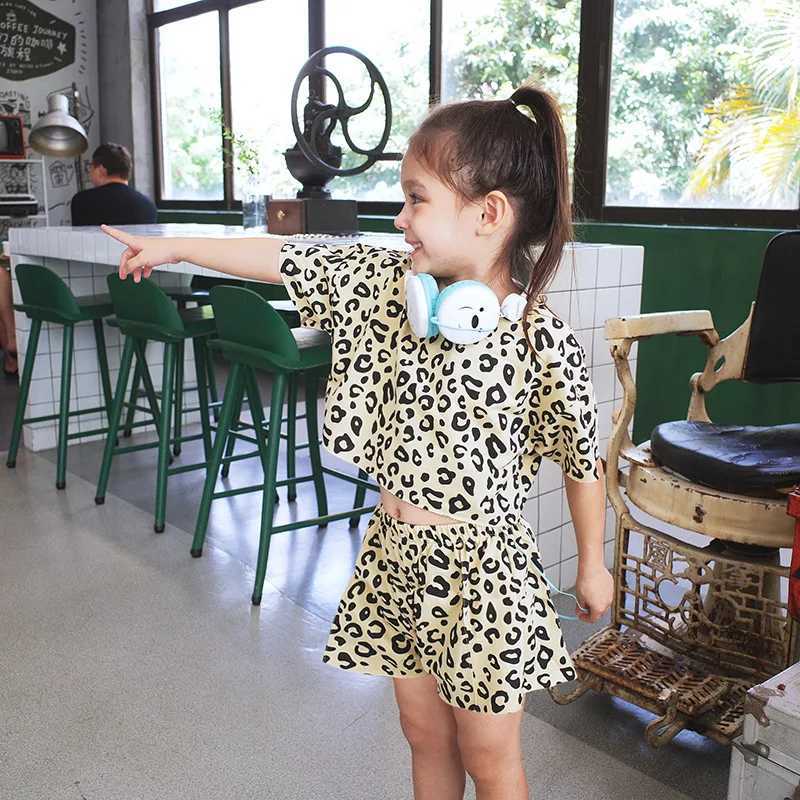 Clothing Sets Baby Girl Clothes Set Kid Leopard Short Sleeve Tshirt and Shorts Suit Children Fashion Top Bottom 2 Pieces Outfits TracksuitsY241225YRY1