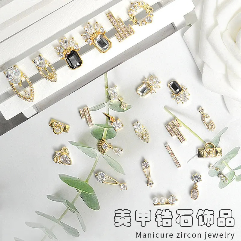 10pcs/lot 3D Wreath Zircon Crystals Alloy Rhinestones Jewelry Nail Art Decorations Nails Accessories Charms Supplies G0903 241225