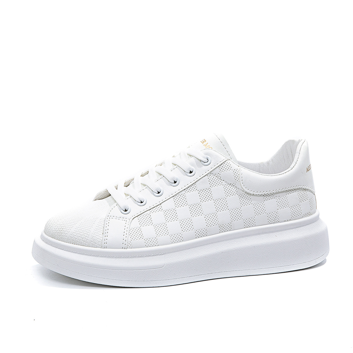 2025 Fashion brand small white shoes men's shoes with Korean version board shoes thick soles increase leather men's sports casual shoes