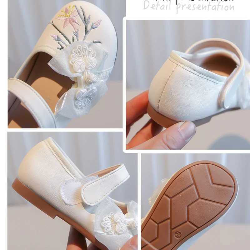 Athletic Outdoor Girls Casual Shoes Spring Autumn New Pink Soft Girls Single Shoes Green Embroidery Flat Kid Girls Small Leather Shoes Sandals H241223