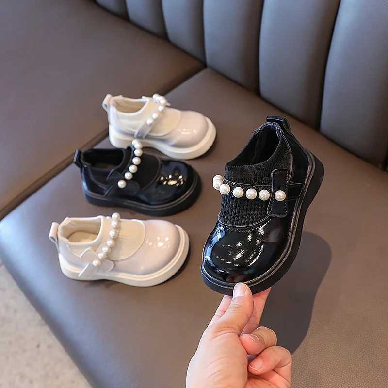 Athletic Outdoor Childrens Baby Leather Shoes 2024 New Beige Pearl Girls Baby Single Shoes Fall Black Soft Non-slip Girls Baby Princess Shoes H241223