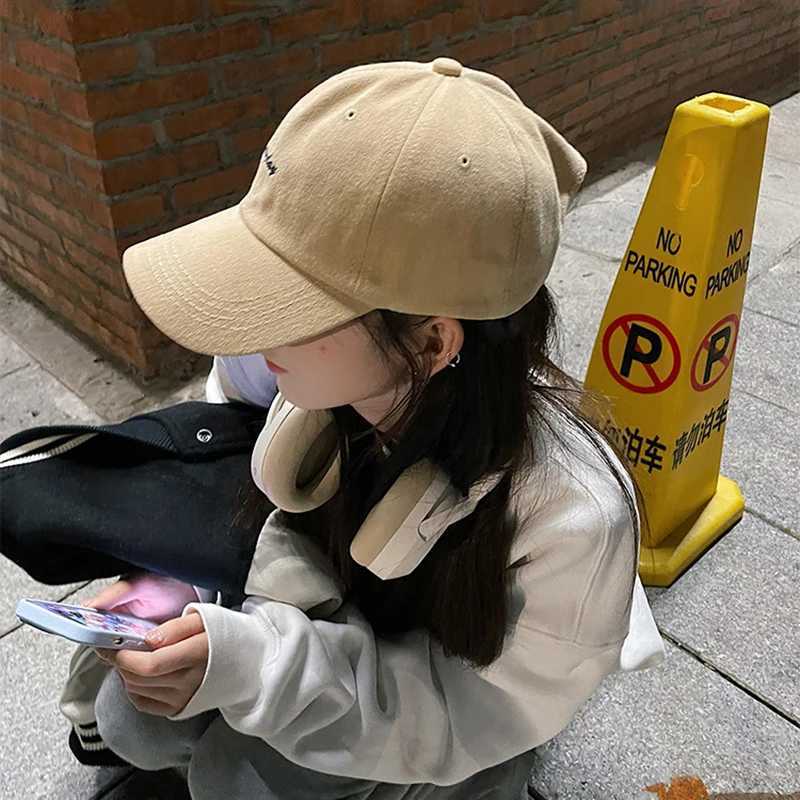 Solid color embroidered womens baseball cap with adjustable buckle back foot cap mens outdoor sports sun hat sun hat sun visor cap W241225