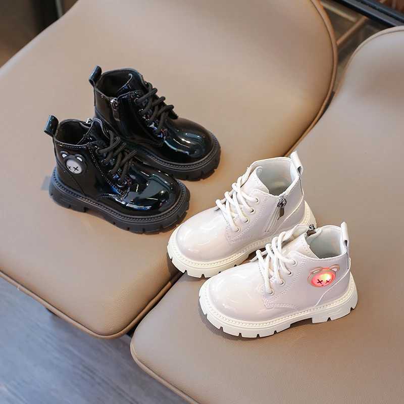 Athletic Outdoor Childrens Fashion Short Boots Size 21-30 Cartoon Bright Lights Boys Girls Baby Shoes Four Seasons Non-slip Kids Leather Boots H241223