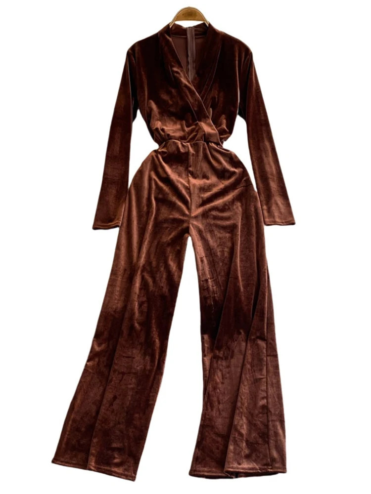 EWQ Winter Elegant Velvet Jumpsuit V-neck Strap Cinched Waist Slimming Minimalist High Waisted Wide Leg Jumpsuits 27X1844 241224