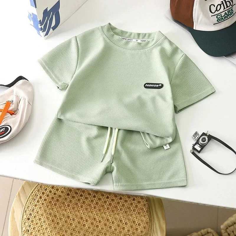 Clothing Sets Summer childrens boy and girl clothing set childrens cartoon T-shirt shorts 2 pieces/set childrens casual sportswearY2412250SOO