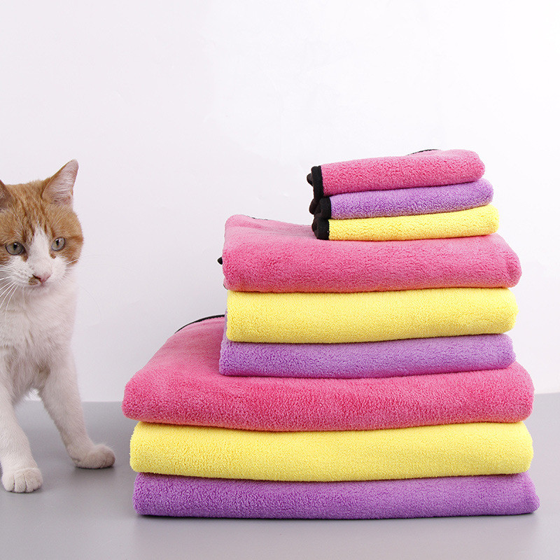 New Quick Drying Dog and Cat Towels Soft Fiber Towels Absorbent Bath Towel Pet Bathrobe Convenient Cleaning Towel Pet Supplies