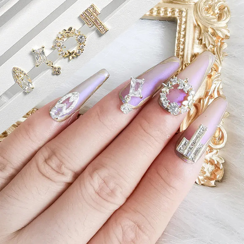 10pcs/lot 3D Wreath Zircon Crystals Alloy Rhinestones Jewelry Nail Art Decorations Nails Accessories Charms Supplies G0903 241225