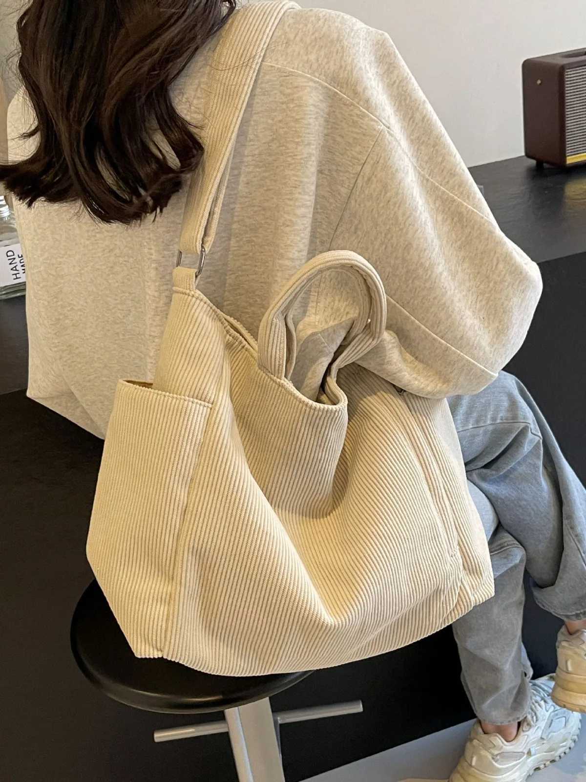 Fi Versatile Shoulder Bag College Wind Commuting Corduroy Square BagUnisex Large Capacity Leisure Portable Crossbody Bag-DHXJ241225