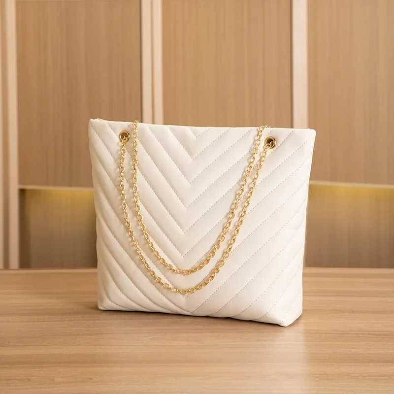 Womens Exquisite Shopping Bag Large Capacity Shoulder Bags High Quality Pu Leather Handbag Ladies Wild Bags Purses and HandbagsXJ241225