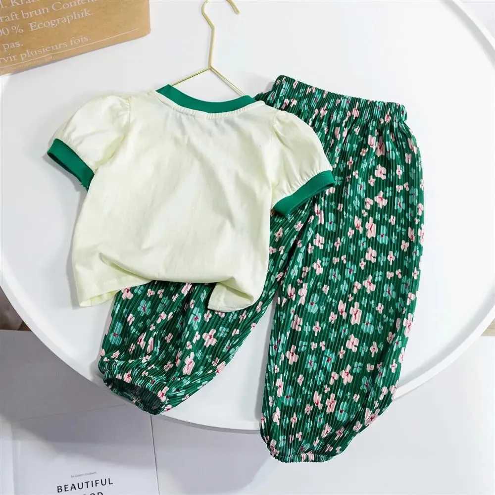 Clothing Sets Summer Baby Girls Clothes Set Cartoon Rabbit Printed T-shirts and Pants 2 Pieces Suit Children Fashion Flower Top Bottom OutfitsY241225H
