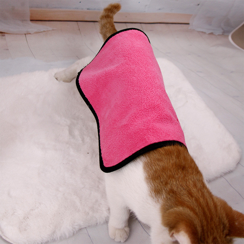 New Quick Drying Dog and Cat Towels Soft Fiber Towels Absorbent Bath Towel Pet Bathrobe Convenient Cleaning Towel Pet Supplies