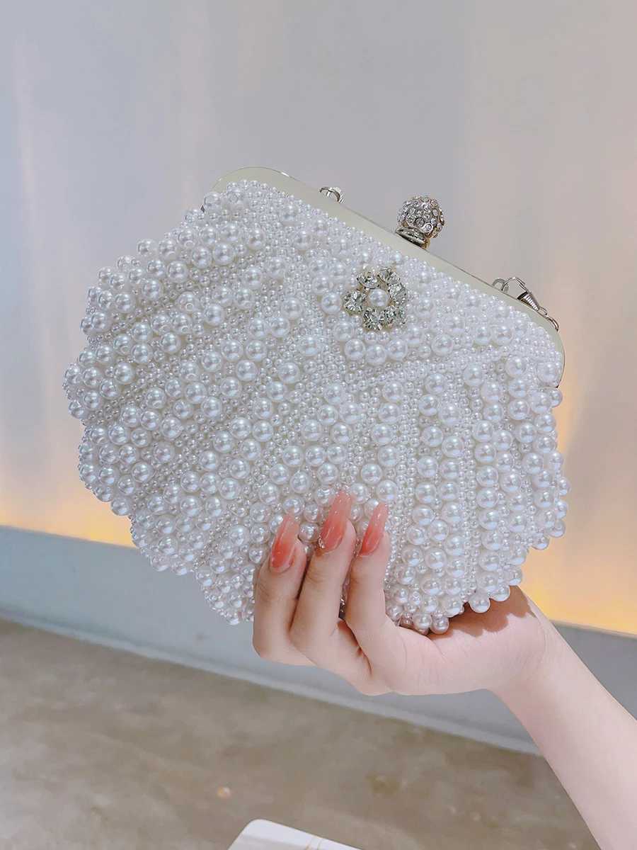 High Quality Artificial pearl and diamond cluTCh bag metal chain handbag floral handbag T241225