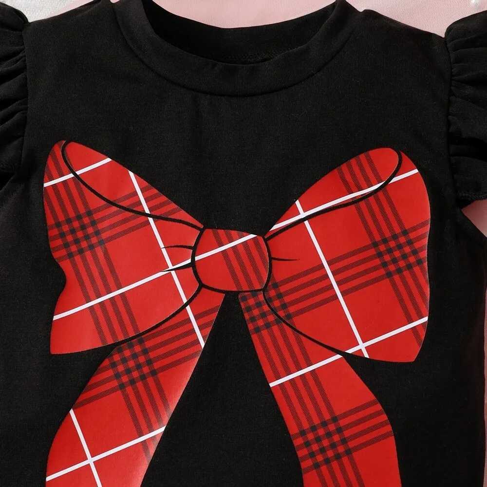 Clothing Sets 2PCS Baby Girls Clothes Set Flutter Short Sleeve Plaid Bow Print Top and Shorts Fashion Photograph Outfit for Toddlers 0-2 YearsY241225F