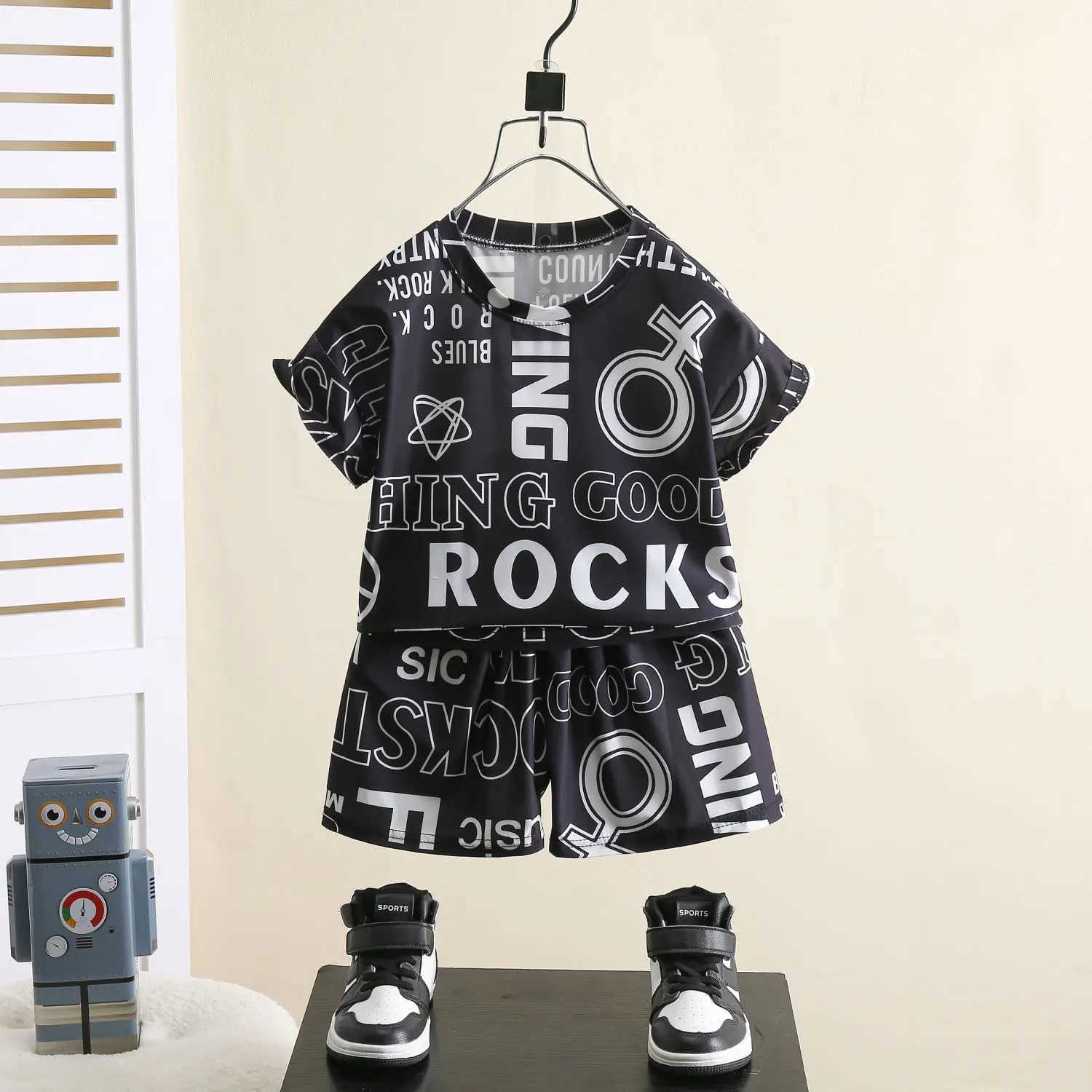 Clothing Sets Summer Kid Boy Clothes Set Letter Printed T-shirts and Shorts 2pcs Suit Children Girls Short Sleeve Top Bottom Outfits TracksuitY241225N