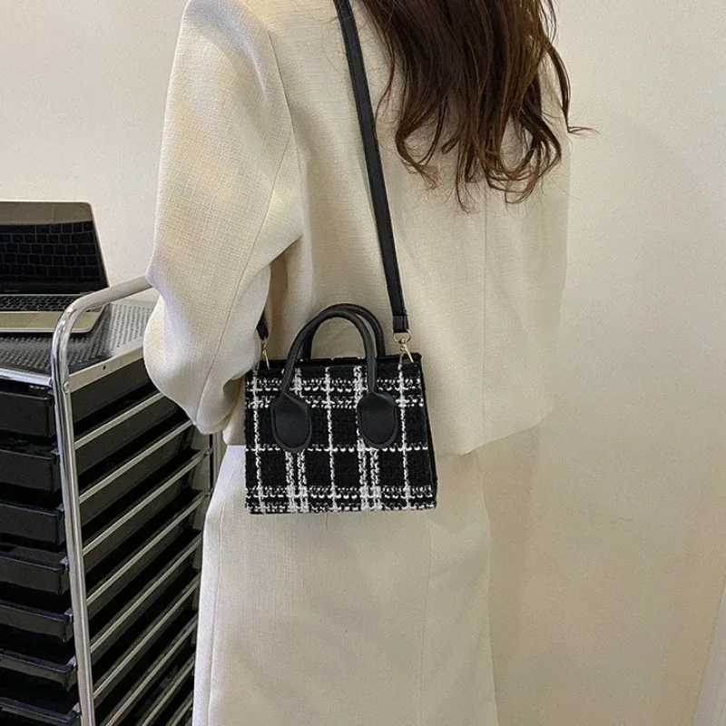 Women Mini Handbag Ladies Pouch Fi Check Pattern Shoulder Bag Crossbody Messanger Bag Lightweight Simple Elegant Tote BagXJ241225