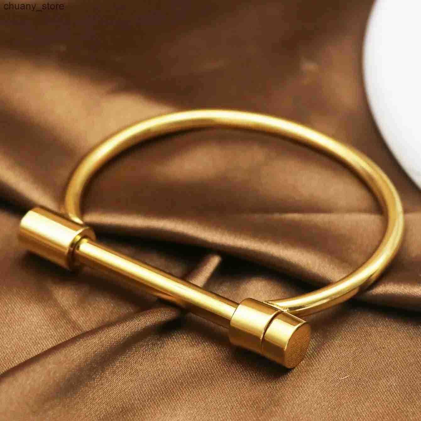 Chain No fade 316L Stainless Stee s Bangles Women Cuff Female Metal Screw Brand Design Ladies Wrist Jewery L240910