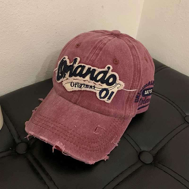 Vintage Distressed English Embroidered Baseball Hat Female Face Looking Small Curved Brim Sunshade Couple Peaked Cap W241225