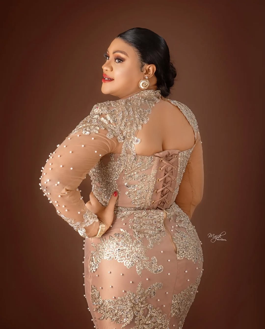 2025 Plus Size Champagne Illusion Mermaid Mother Of Bride Dresses Lace Beaded Evening Party Mama's Dress Vintage Birthday Wedding Guest Groom Mot
