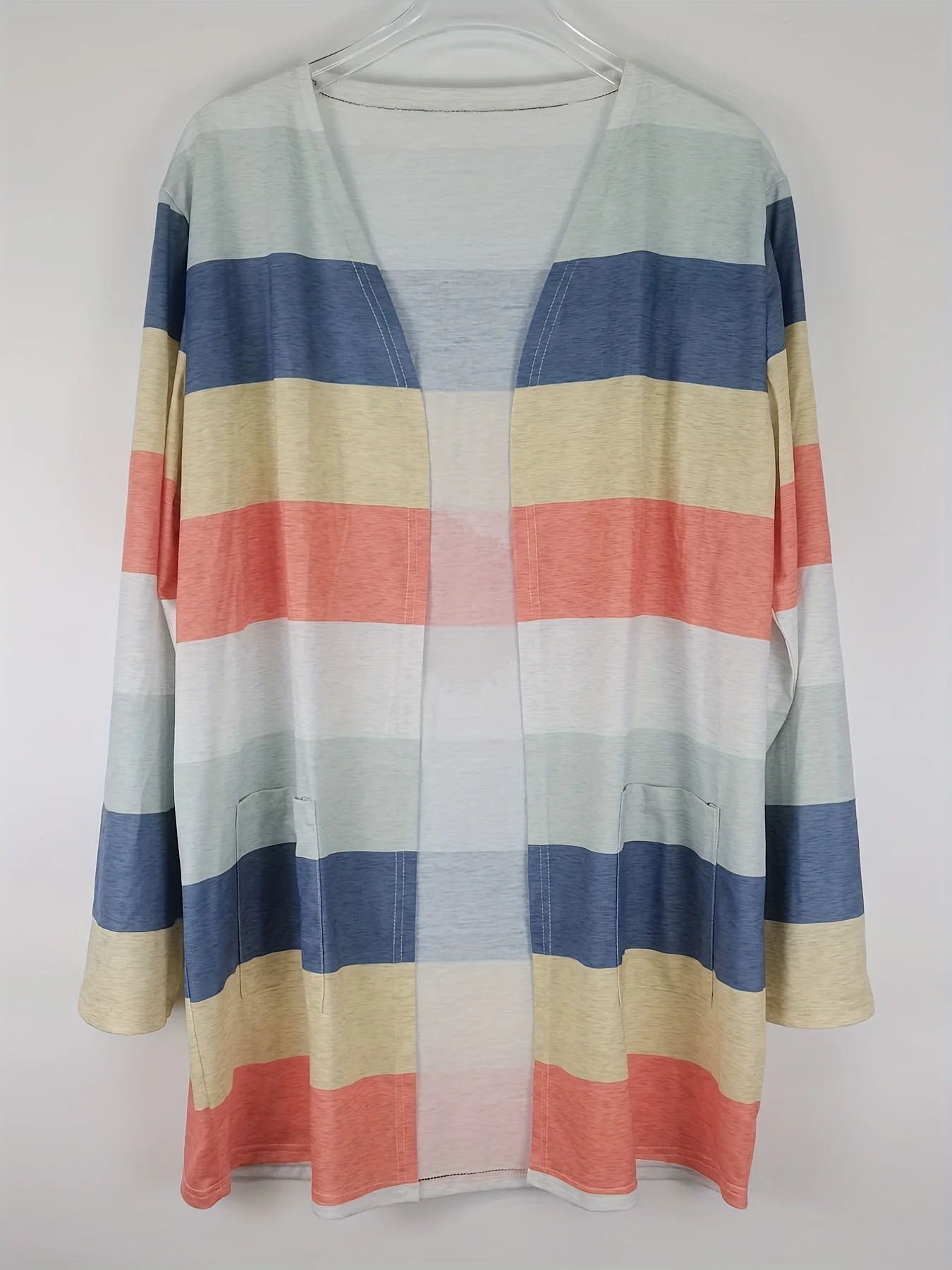 Womens Plus Size Colorblock Cardigan with Pockets Stylish and Comfortable Fashion Casual Vneck Loose Clothing 241225