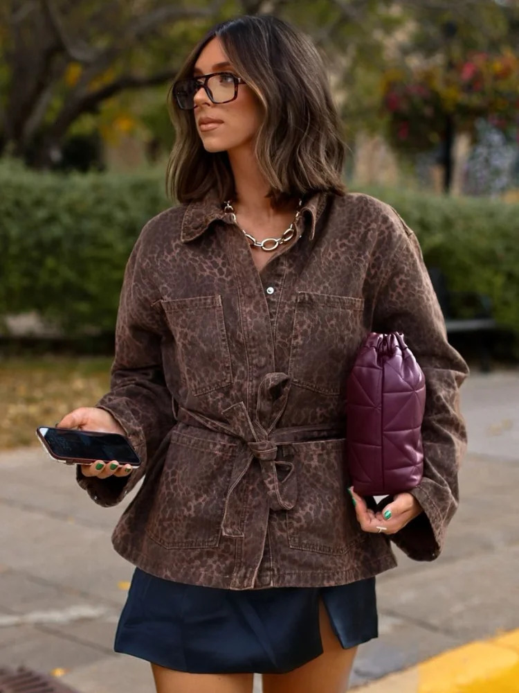 Trendy Leopard Printed Denim Jacket For Women Fashion Lapel Single Breasted Coat With Pockets Belt High Street Outwear 241223