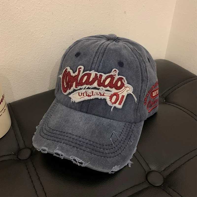 Vintage Distressed English Embroidered Baseball Hat Female Face Looking Small Curved Brim Sunshade Couple Peaked Cap W241225