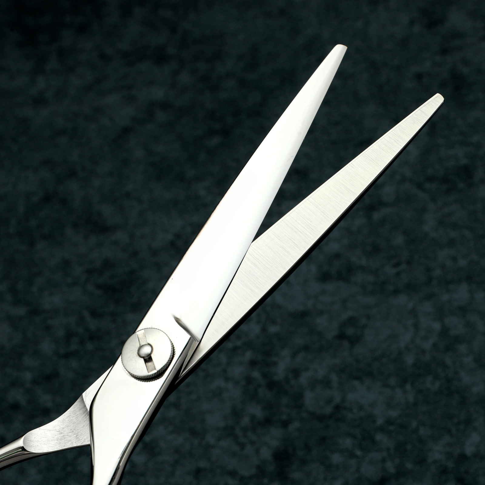 5.5-6.0-6.5-7.0 inches hairdressing scissorsProfessional Barbershop accessoriesHigh-end Japan 440C steel hair cutting tools 241225