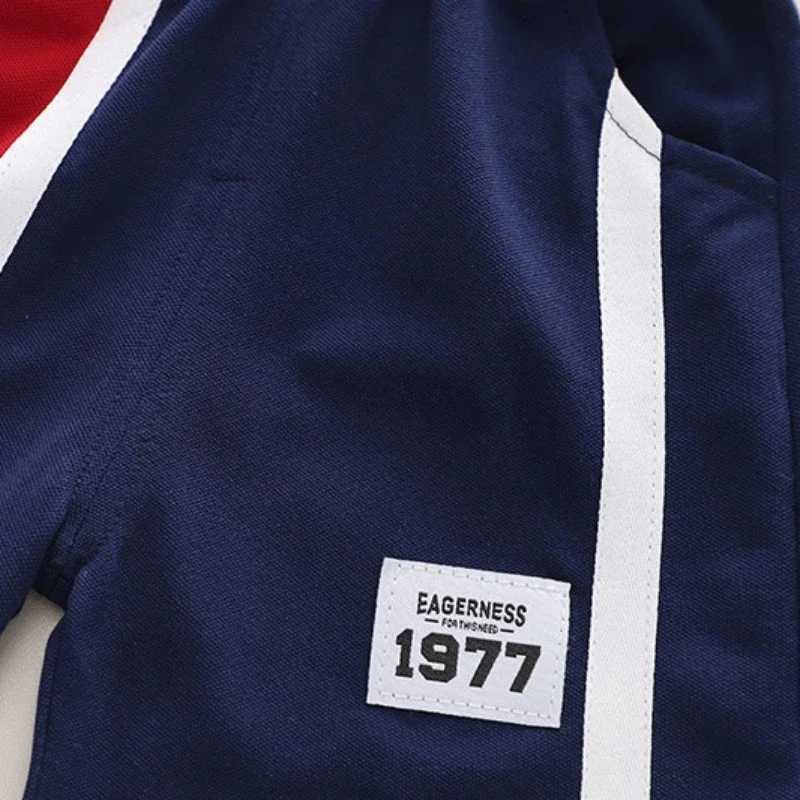 Clothing Sets Summer Children Boy Clothes Set Lapel Striped T-shirts and Shorts 2pcs Suit Kid Letter Top Bottom Outfits Fashion TracksuitsY241225M8OA