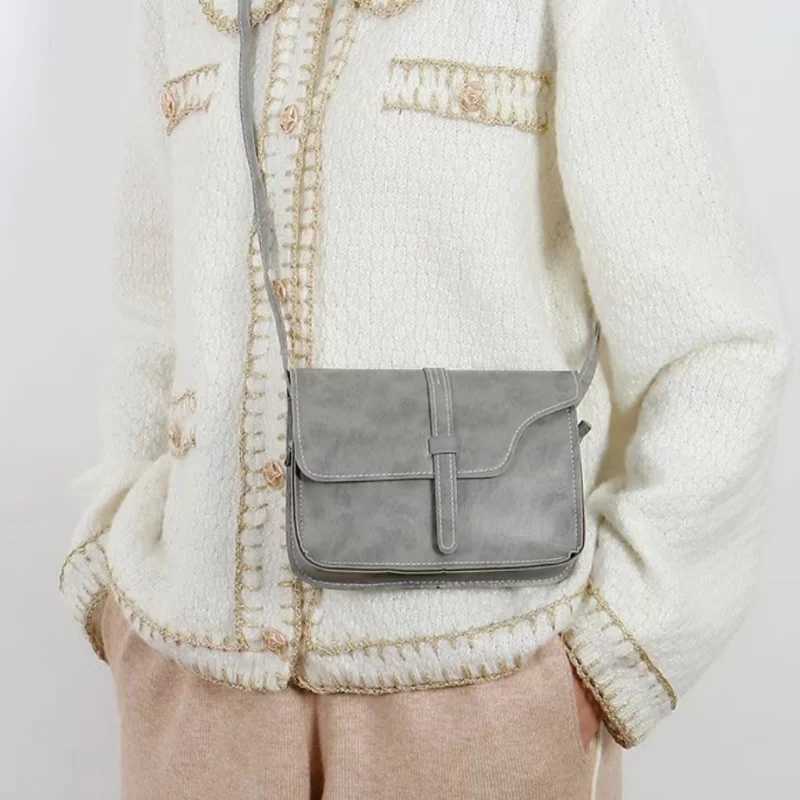 2023 Women Bag Luxury Small Square Bag New Fi Womens Crossbody Bag Casual Shoulder Bag Designer Simple Messenger BagXJ241225