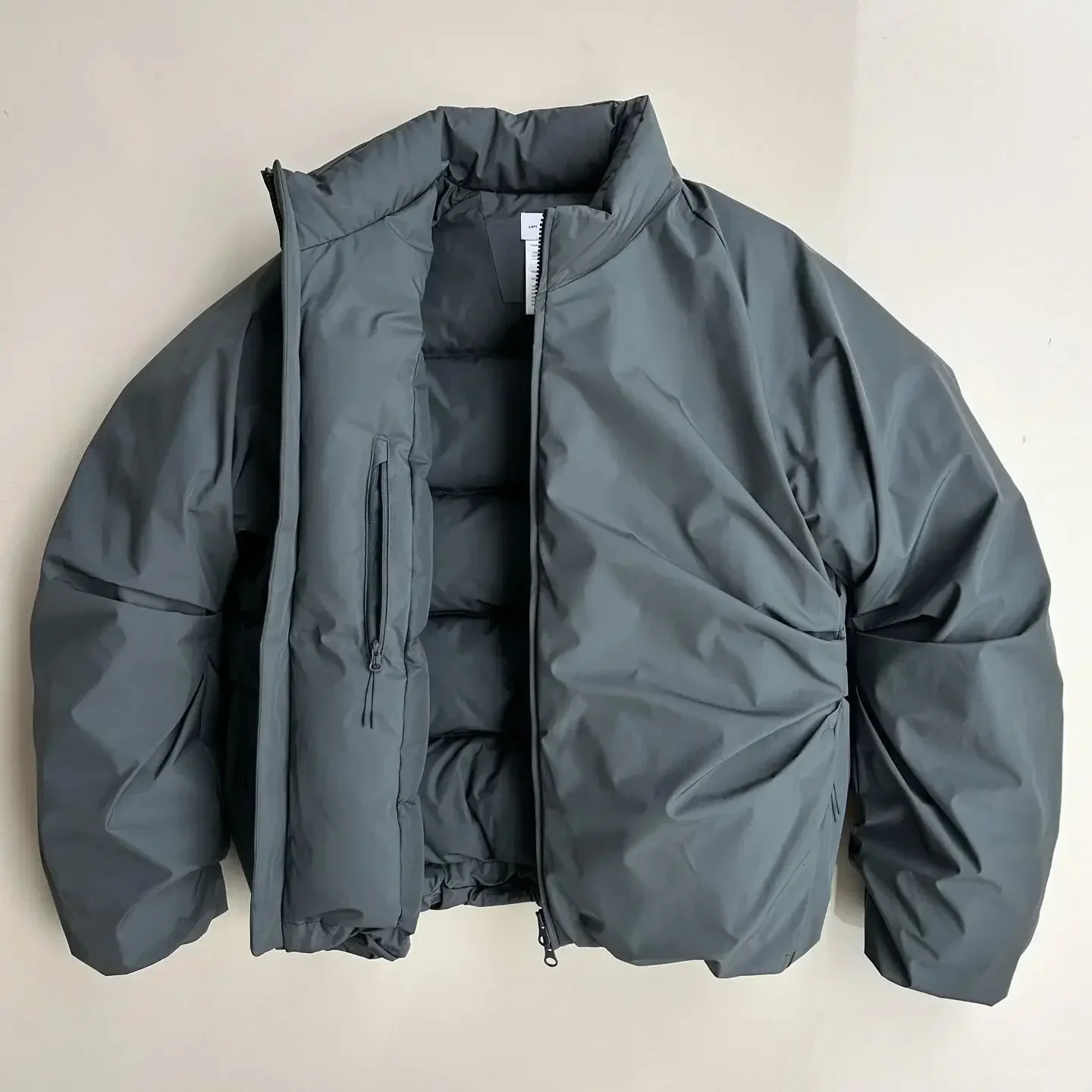 2025 Winter Down Jacket Simple Joker Double Zipper Mens and Womens Y2K Harajuku retro Gothic casual street wear 241225