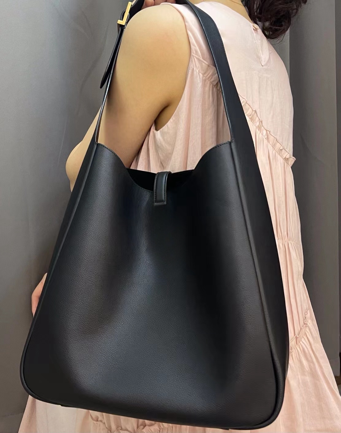 tote bag designer luxury Shoulder Bag woman hobo underarm bags Soft leather crossbody bag Large capacity work travel Ladies Casual Shopping Bucket bag