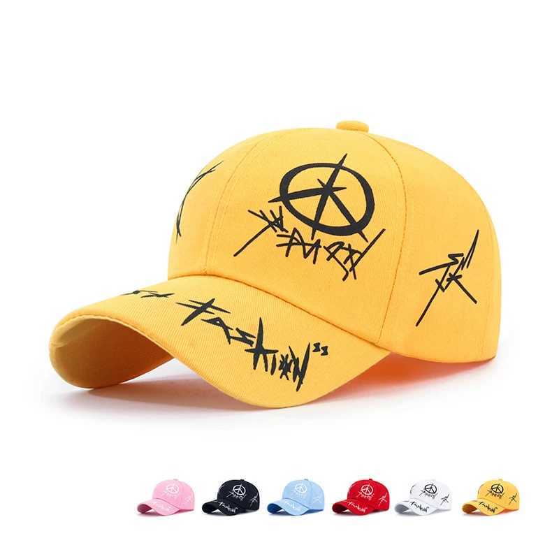 Fashionable yellow graffiti baseball cap with snap button hip-hop street casual printed foot cap mens spring and summer truck cap W241225