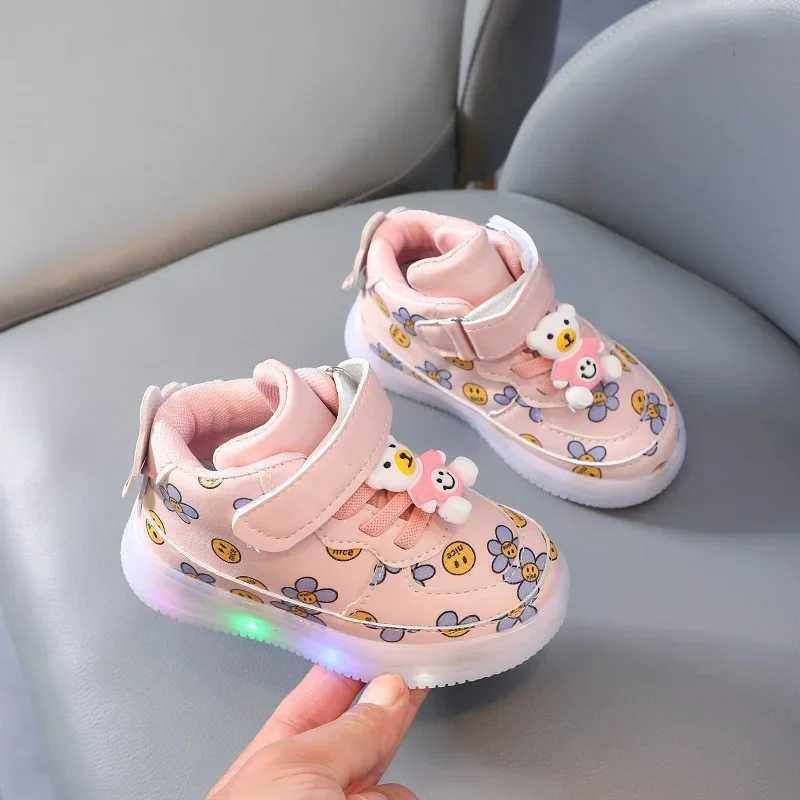Athletic Outdoor Childrens Shining Light Sneakers Little Kids Glowing Light Sneakers Baby Toddler Luminous Shoes Childrens Light-up Board Shoes H24122