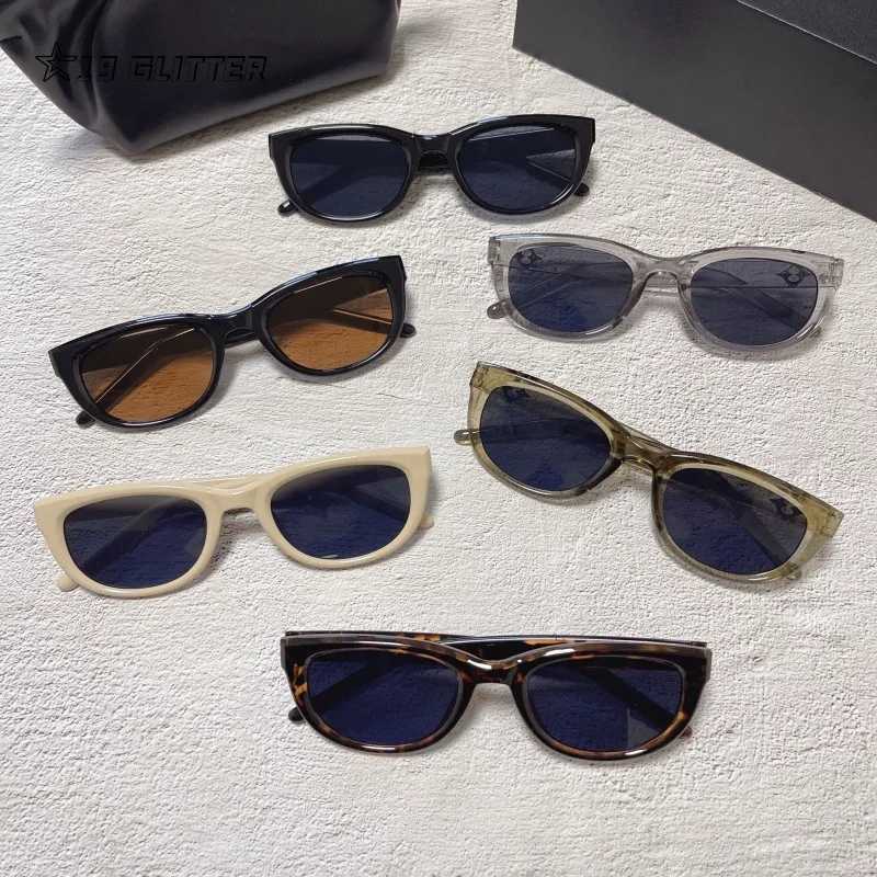 Retro oval frame Sunes personalized runway small frame Sunes men/text universal UV400 glasses X2412251
