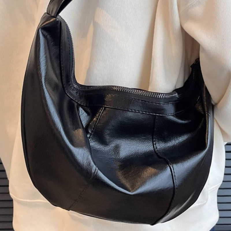 Women's Black Underarm Shoulder Bag Quality Vintage Pu Leather Ladies Half Moon Armpit Crossbody Bags Female Retro Hobos Handbag