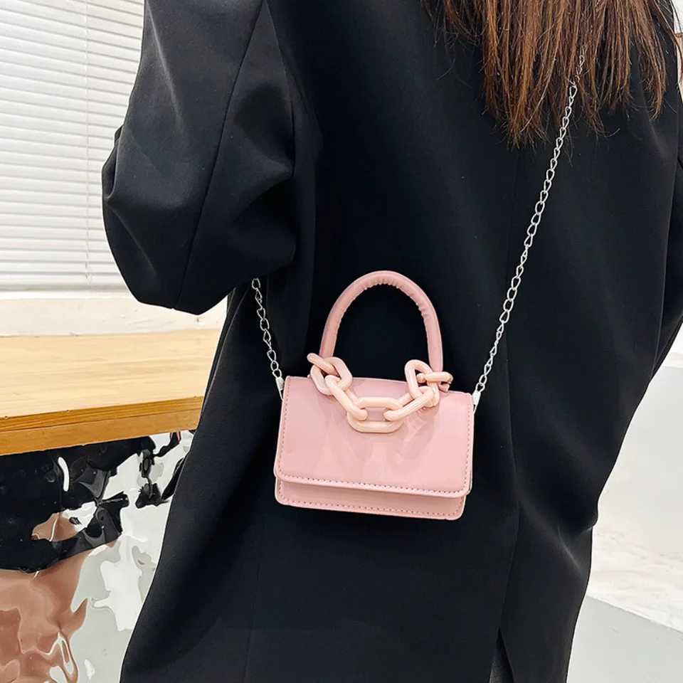 2024 Fi Temperament Womens Bag Korean Versi Winter Trendy chain small square crossbody Bag Casual e Shoulder HandbagXJ241225