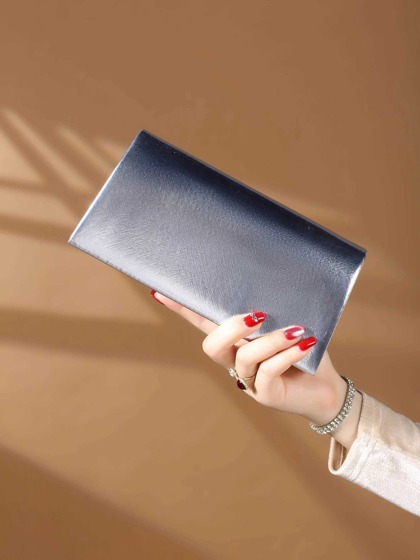 Elegant solid color chain bag ladies birthday and wedding party banquet bag cute and charming small square bag Z241225