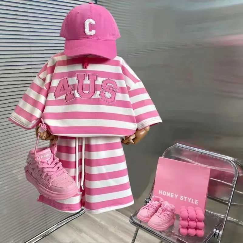 Clothing Sets Summer Kid Girls Clothes Set Baby Red Shripe T-shirts and Shorts 2 Pieces Suit Children Short Sleeve Letter Top Bottom OutfitsY241225Z6W