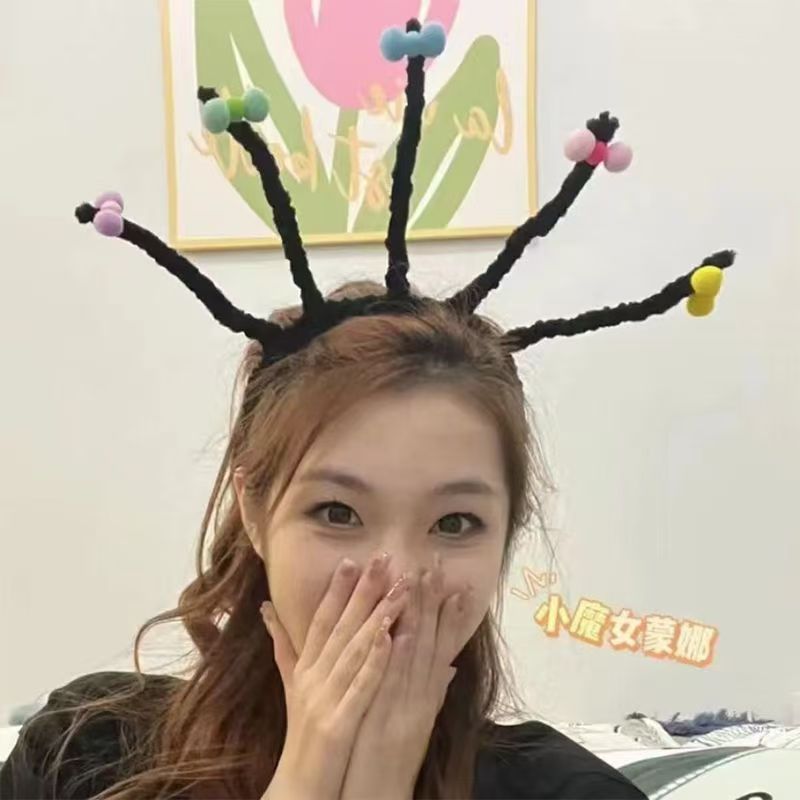 Funny and creative facial wash children's headband little witch Mona Korean version cute and sweet performance party birthday hair accessories