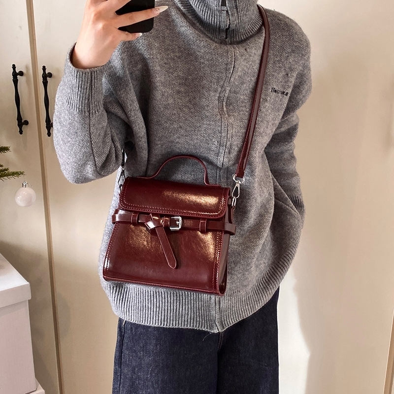 Designer 2025 New style free shipping designer Solid color adjustable Durable and sturdy for womens daily use bags