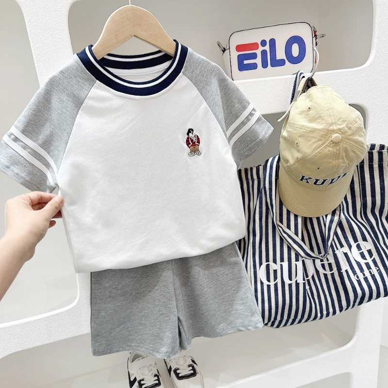 Clothing Sets Summer Children Boy Clothes Set Teenage Girls Lapel T-shirts and Shorts Suit Kid Stripe Cartoon Top Bottom Outfits TracksuitsY241225MYCK