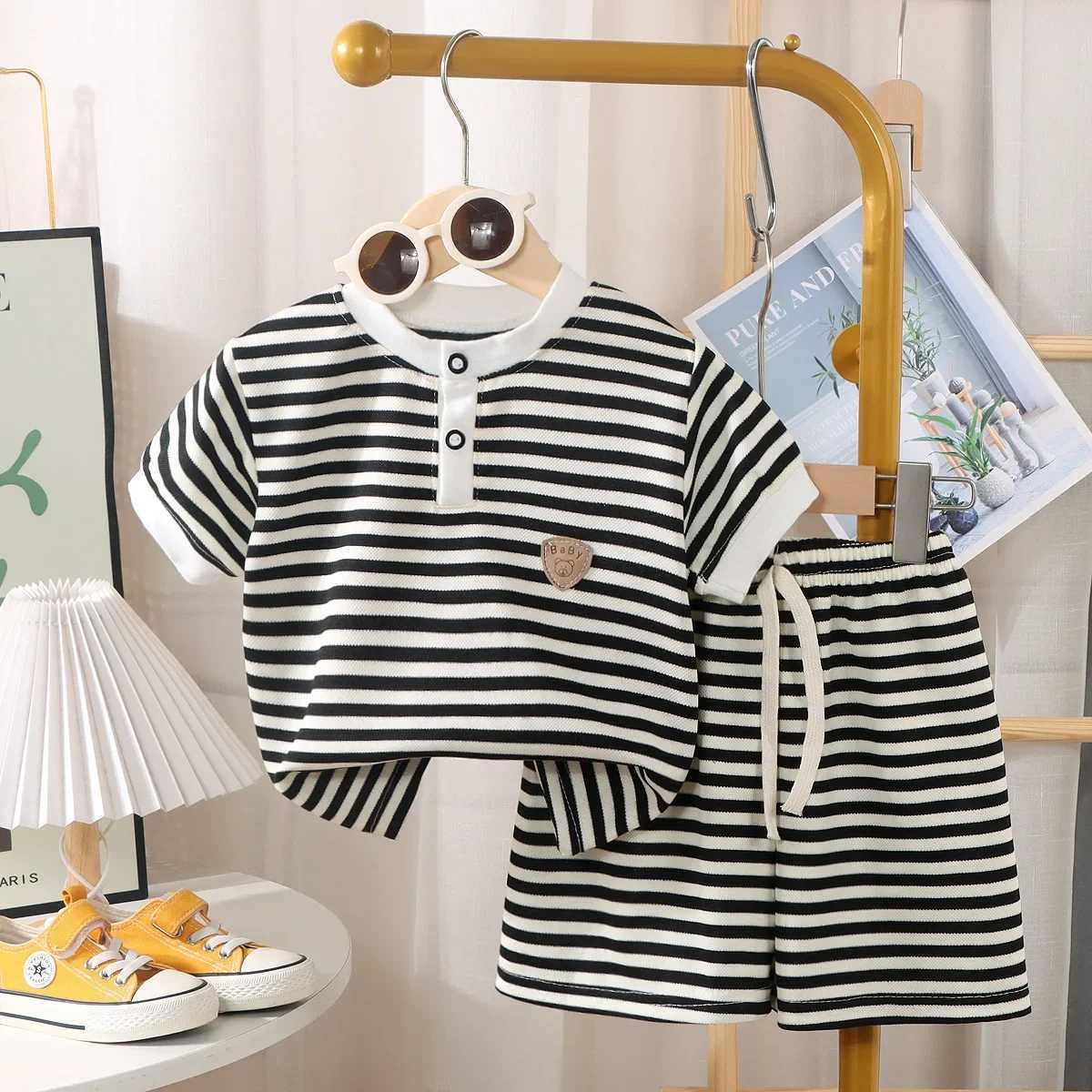 Clothing Sets Summer Baby Girls Clothes Children Boy Knit Stripe Short Sleeve T-shirts and Shorts 2pcs Set Kid Sleeveless Top Bottom OutfitsY2412253YW
